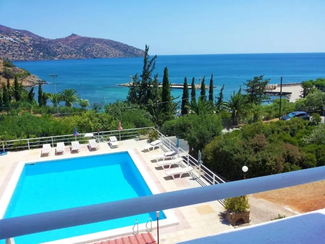 2 Bedrooms Family Apartment with pool view