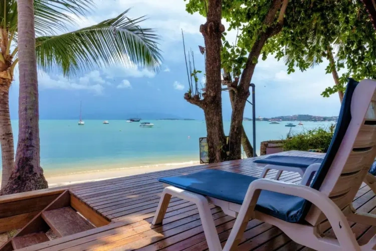Villa beachfront