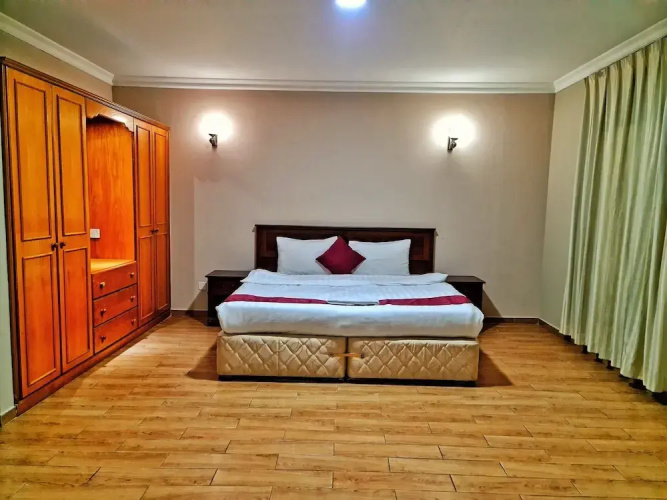 Diamond Apartments