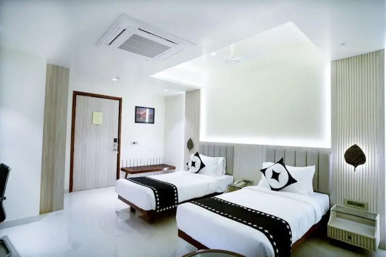 Club House Hotel Ayodhya