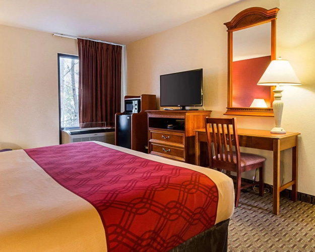 Econo Lodge Richmond North
