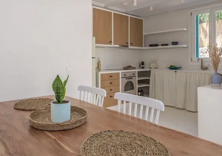 KLIMA BAY Beachfront Boutique Houses