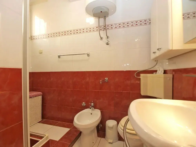 Apartment 1544