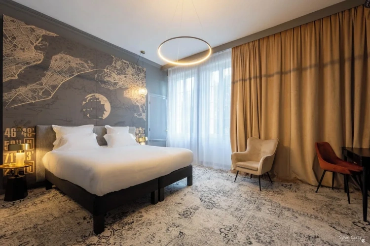 Superior room