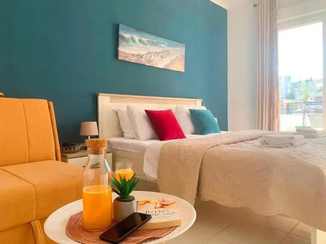 Room-studio With Sea Views and Large Ter