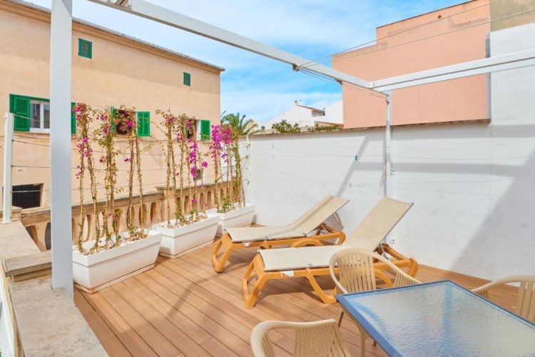 2 Bedrooms Apartment with view