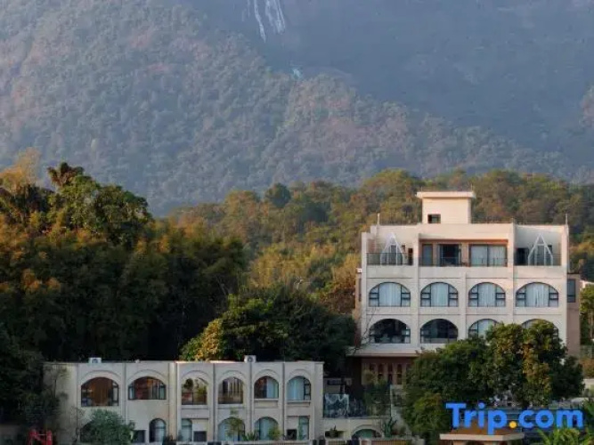 She Hot Spring Hostel