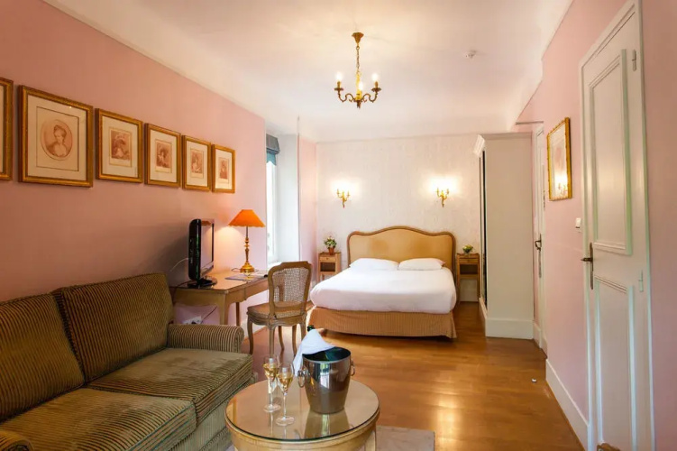 Hostellerie du Moulin des Ruats