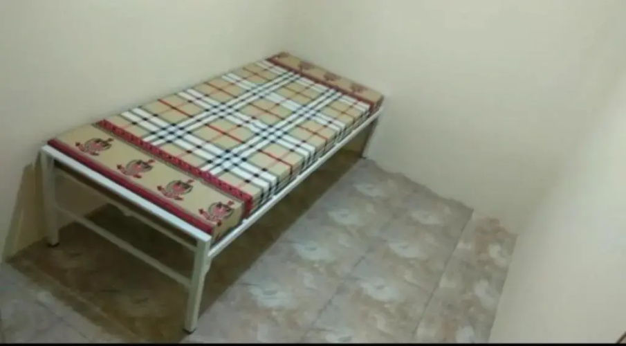 Eiffel Residence Petojo - Female Only