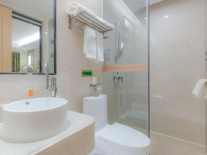 Vienna International Hotel (Shantou Jinhong Highway)