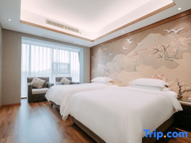 2 Bedrooms Luxury Suite