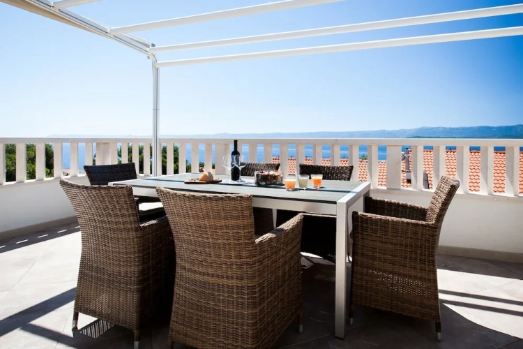 3 Bedrooms Deluxe Apartment