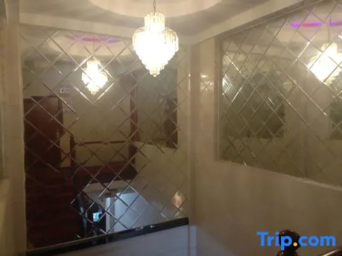 Zunyi Yutan Ziyang Hotel