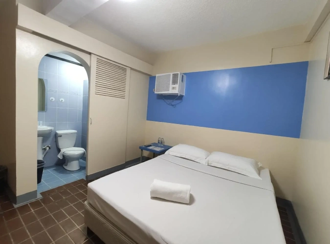 Standard Double room with partial view