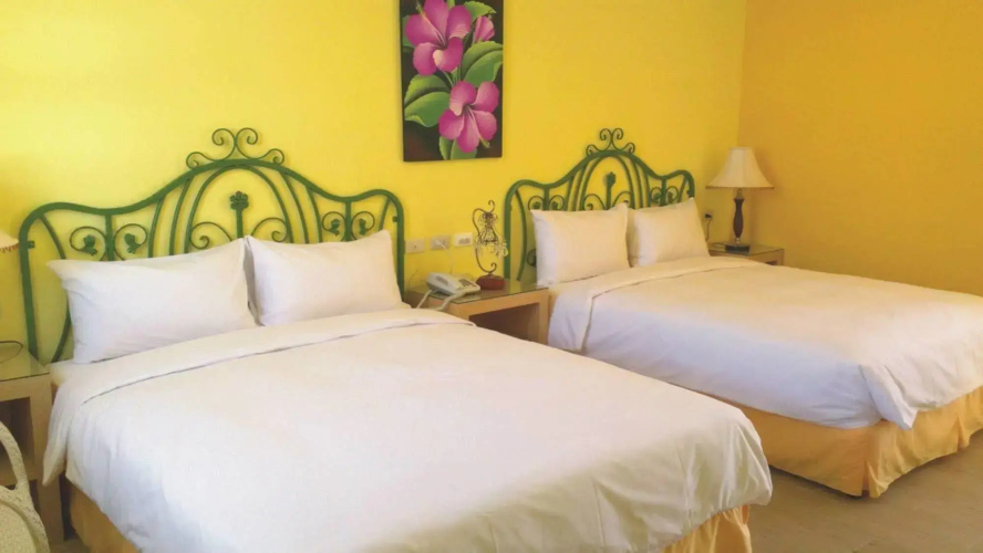 Summer Leisure Hostel