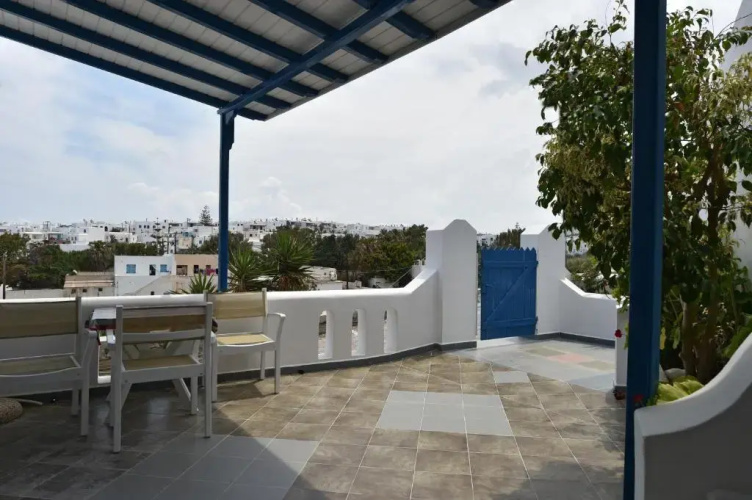 Nikolas Naousa Guesthouse I