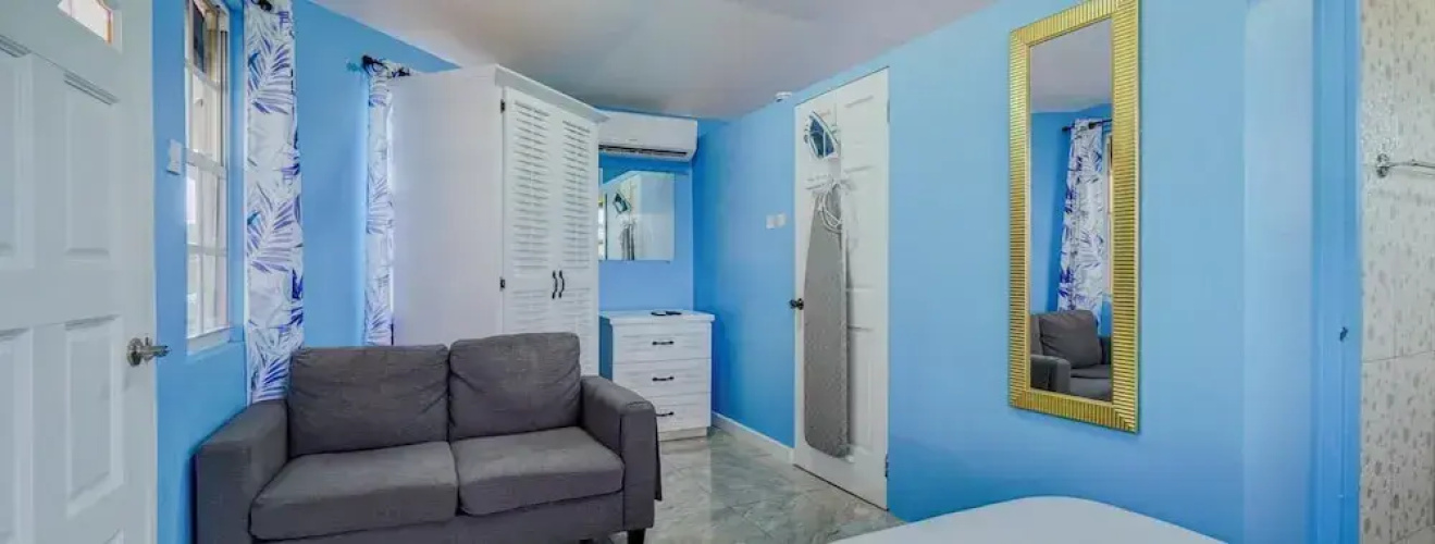 Your quaint home just steps from beach