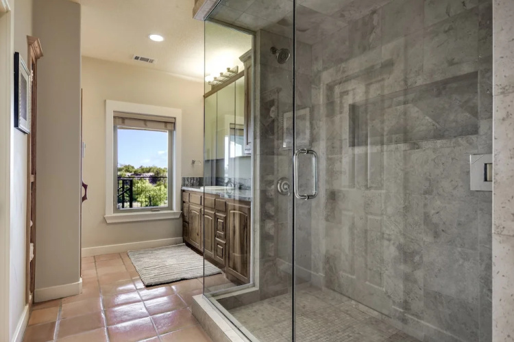 The Authentic Atx Experience Estate 5 Bedrooms 5 Bathrooms Home
