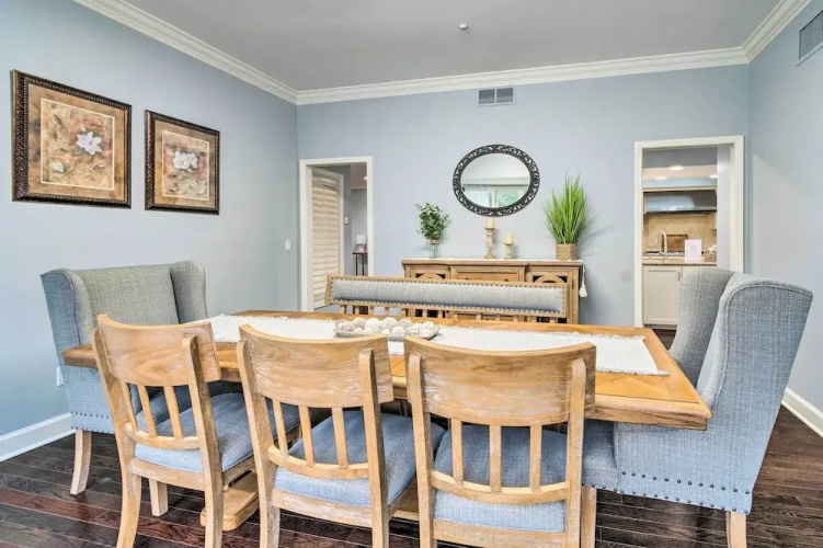 Spacious Rochester Home w/ Heated Pool & Hot Tub!