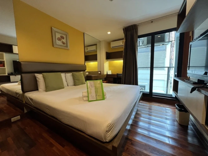 Deluxe Studio with balcony