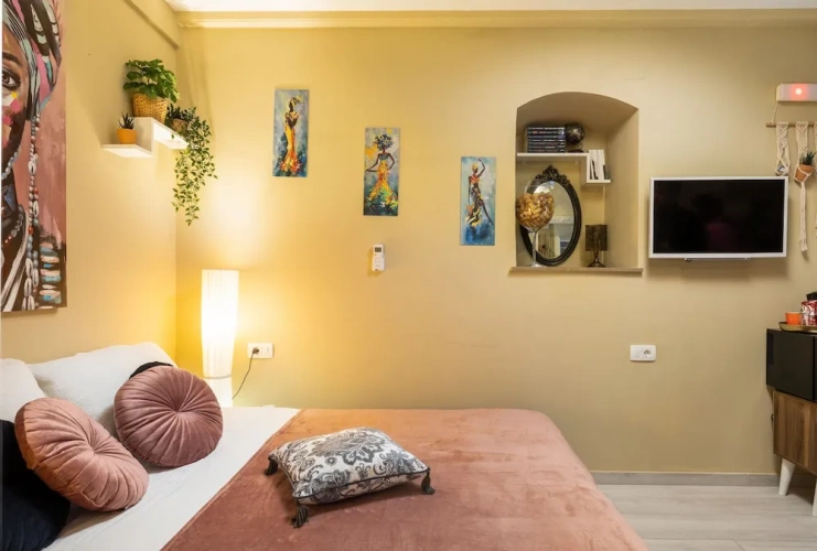 Standard Double Basement room