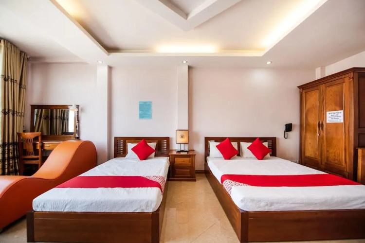 Oyo 434 Hoang Long Hotel
