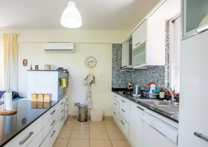 3 Bedrooms Cottage