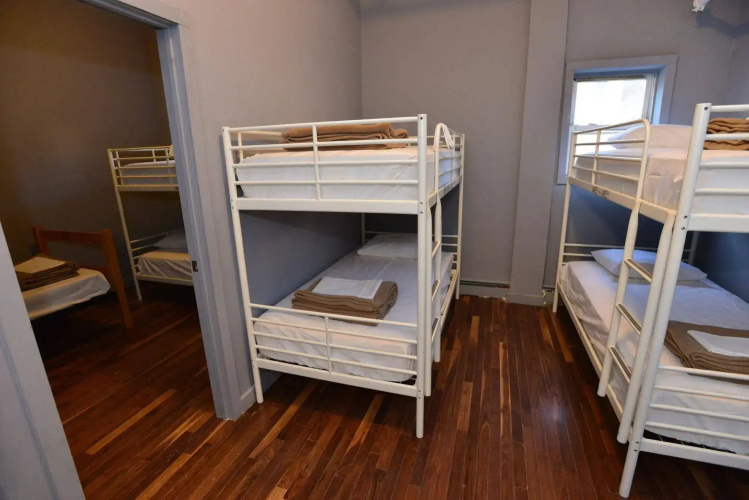 Explore Hotel & Hostel