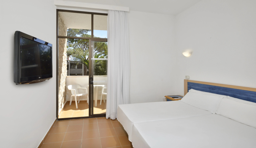 AluaSun Cala Antena – All Inclusive