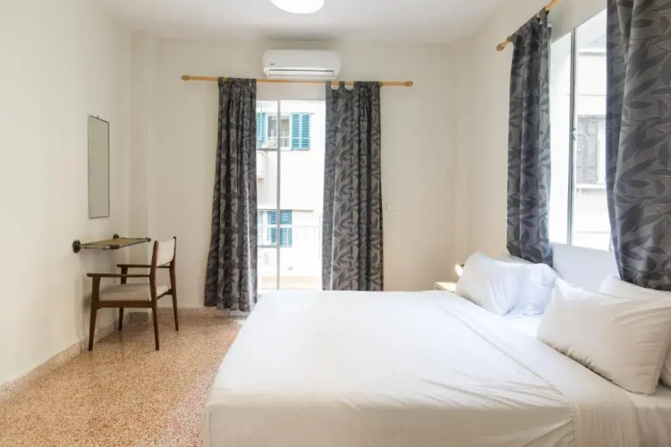 The Grand Meshmosh Hotel