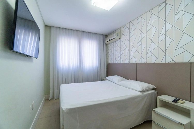 Boulevard Bombinhas - Condo com Piscina - Apto 3 dorms 6 pessoas