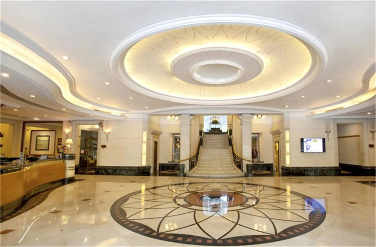 Carrianna Hotel