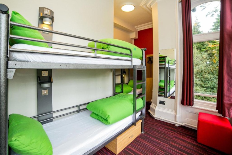 Standard Quadruple room
