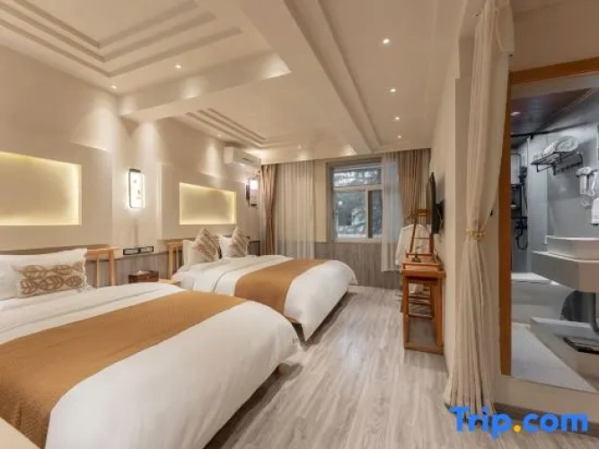 Standard Family room