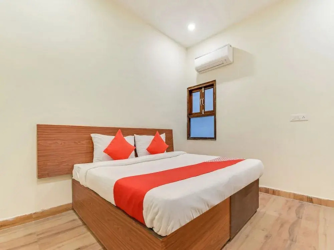 OYO Flagship 439 Krishna Living
