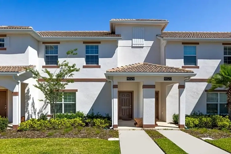 4 Bedrooms Cottage