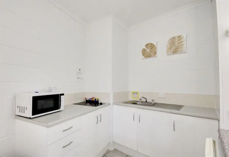1 Bedroom Apartment with balcony
