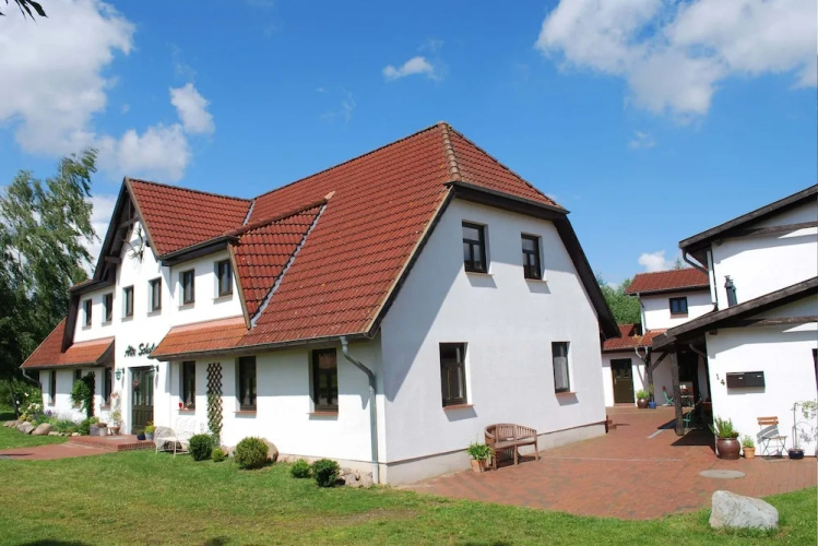 Wohnung in Dargun mit Garten