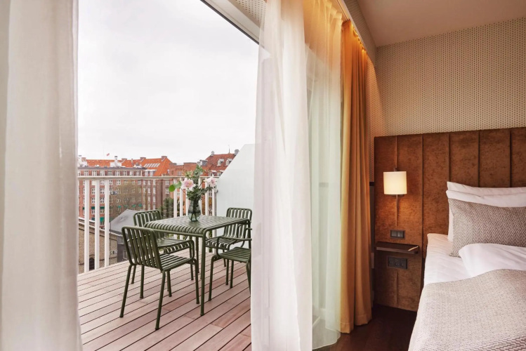 WIDE Hotel photo 8