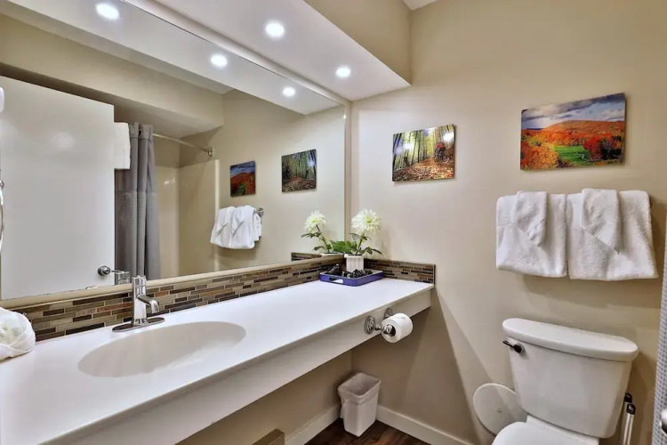 Cozy Hotel Room Style Studio Condo With Pool