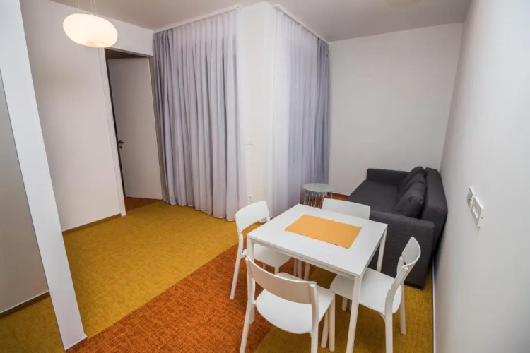 Skylux Apartments