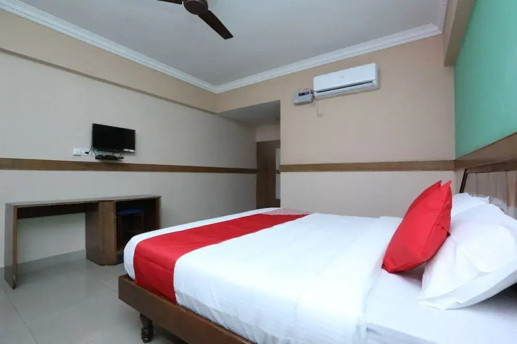 Sanman Regency by OYO Rooms