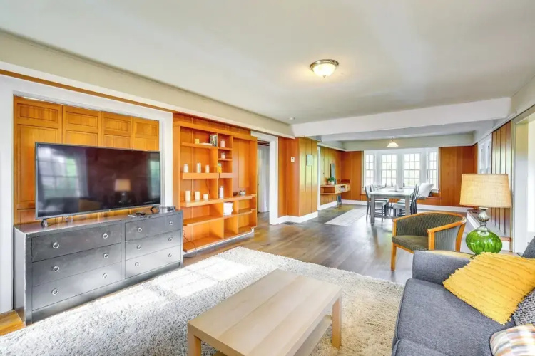 Spacious Eugene Home w/ Patio - Walk to UO Campus!