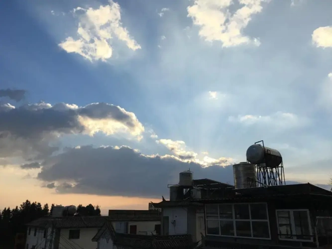 Standard room with mountain view
