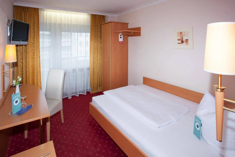 Centro Hotel Mondial