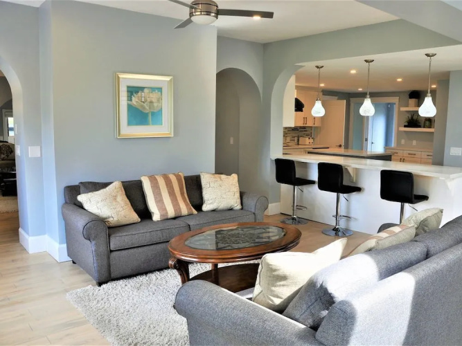 Kelowna's Beach House
