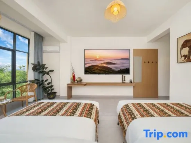 Standard Twin room with sunset view