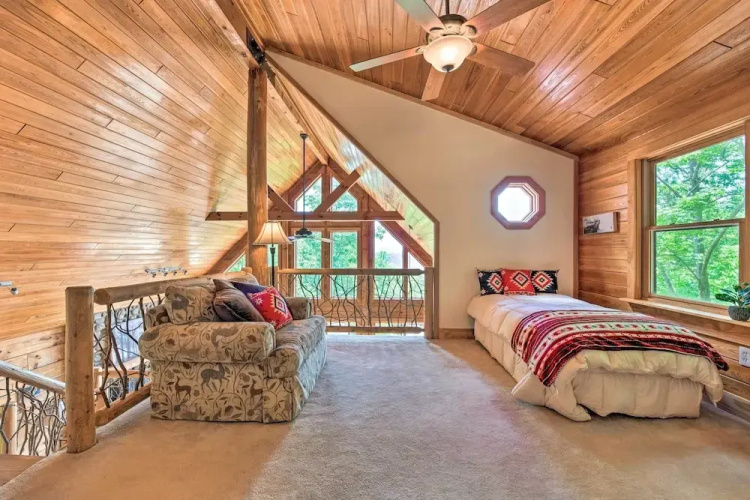 Panoramic Mtn Views: Luxe Cataloochee Cabin!
