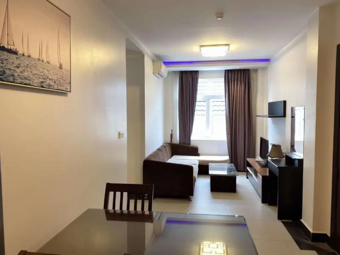 Hotel 010