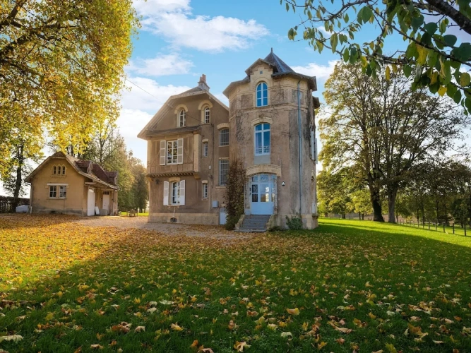 Villa